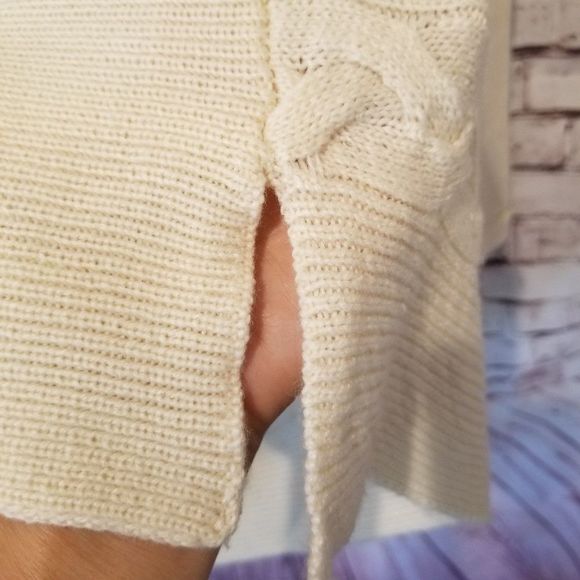 DANA BUCHMAN BNWT Cable Long Sleeve Sweater LARGE - Picture 4 of 8